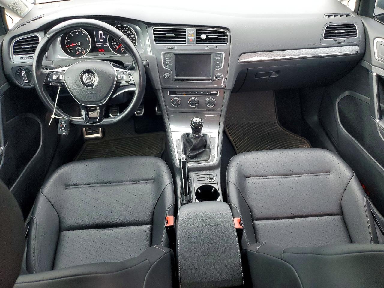 2017 VOLKSWAGEN GOLF
