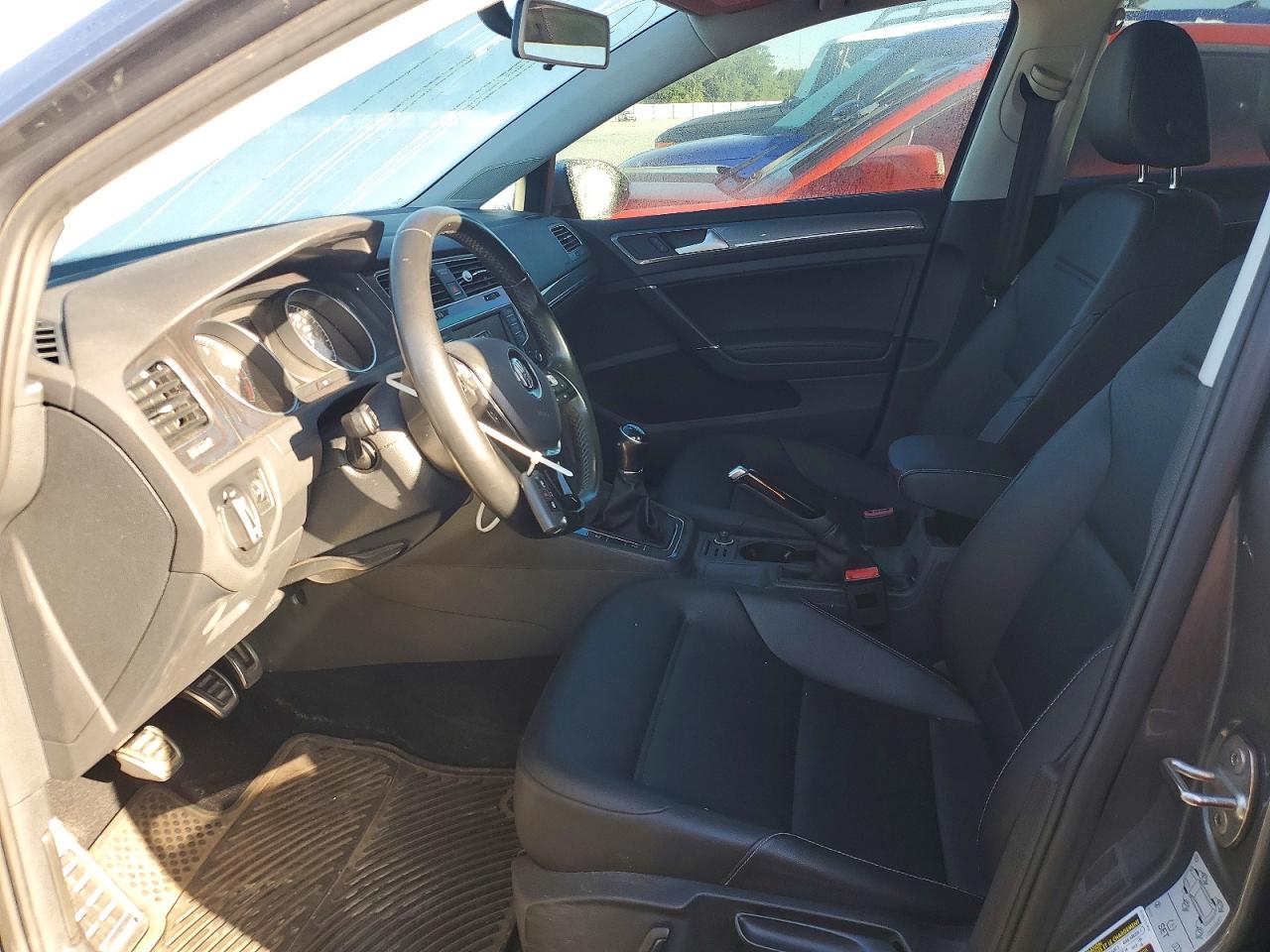 2017 VOLKSWAGEN GOLF