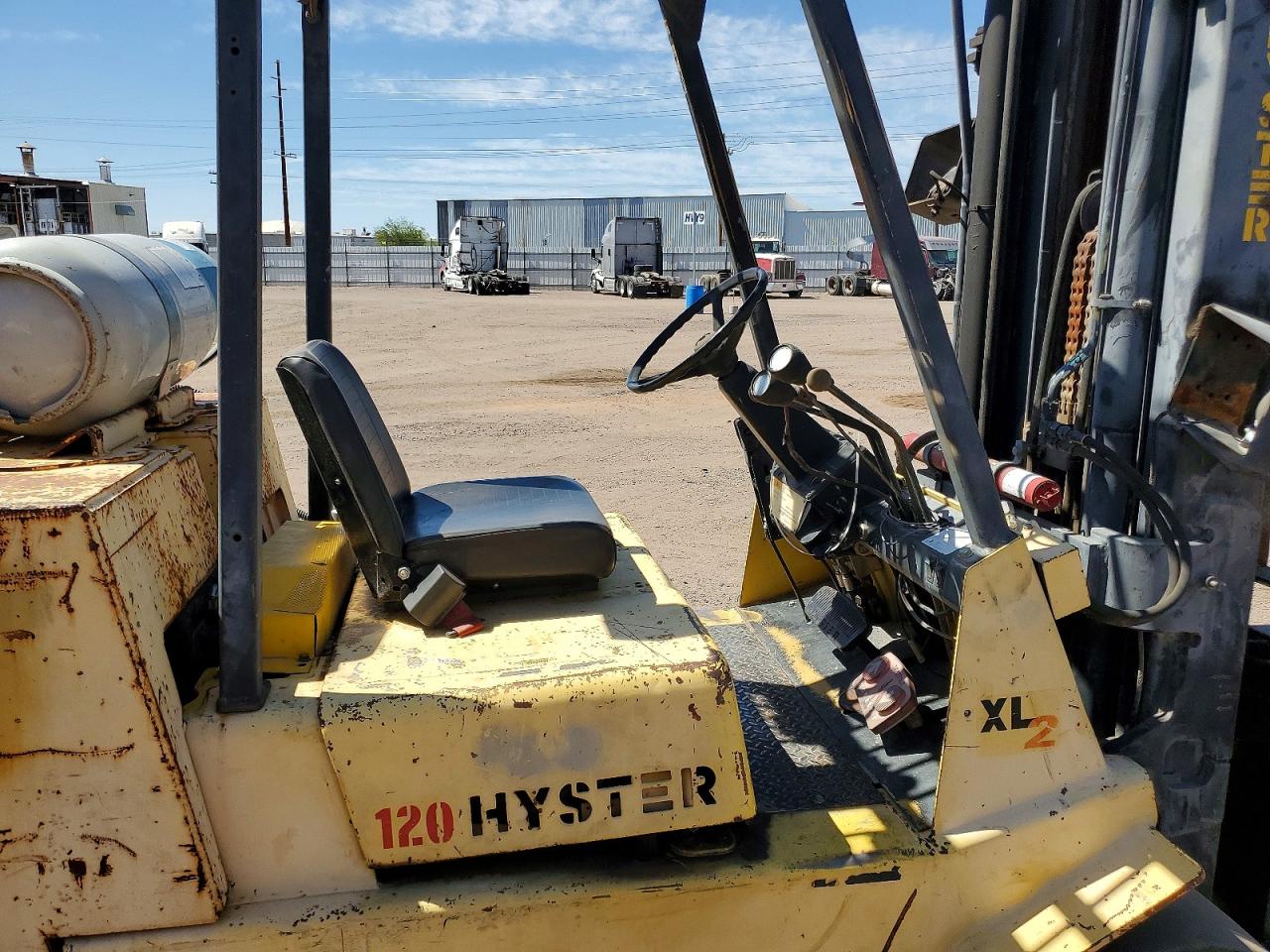 2001 HYSTER CONSTRUCTI
