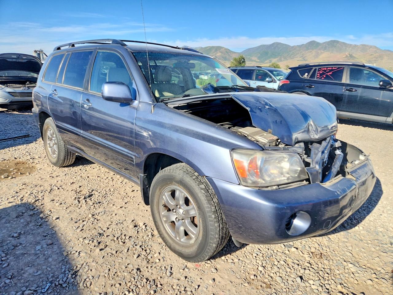 2004 TOYOTA HIGHLANDER