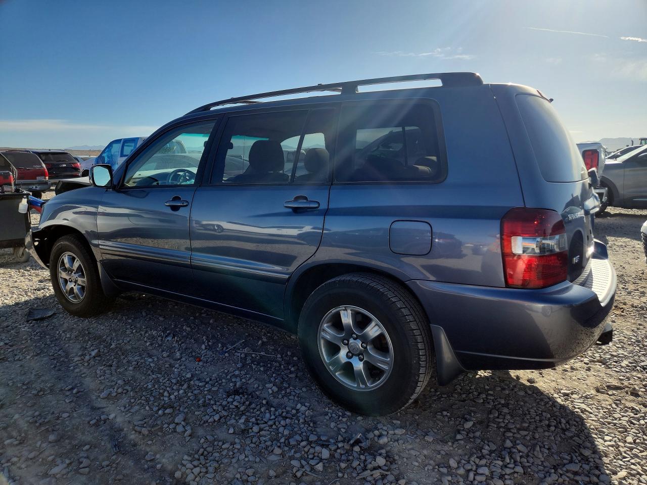 2004 TOYOTA HIGHLANDER
