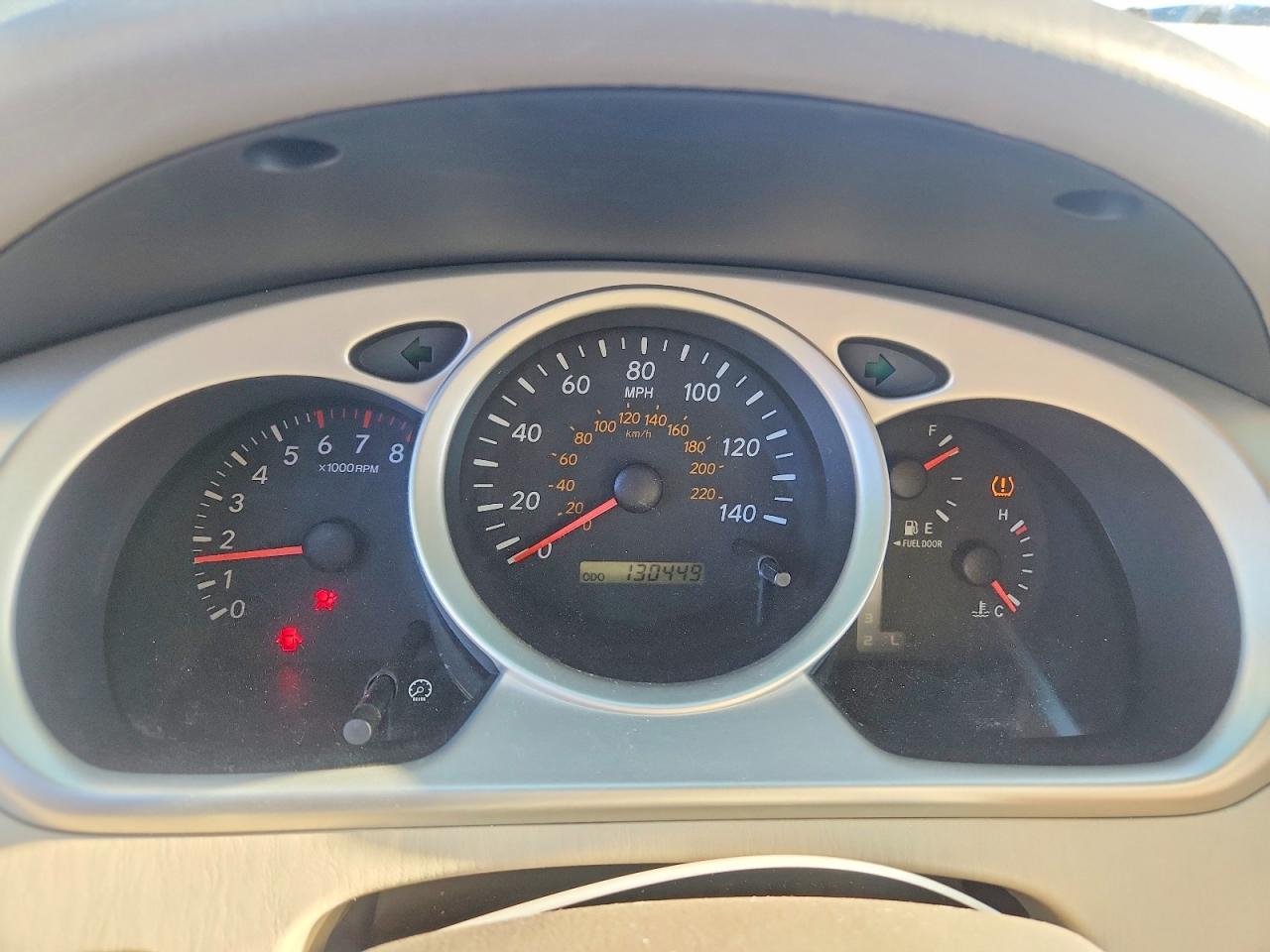 2004 TOYOTA HIGHLANDER