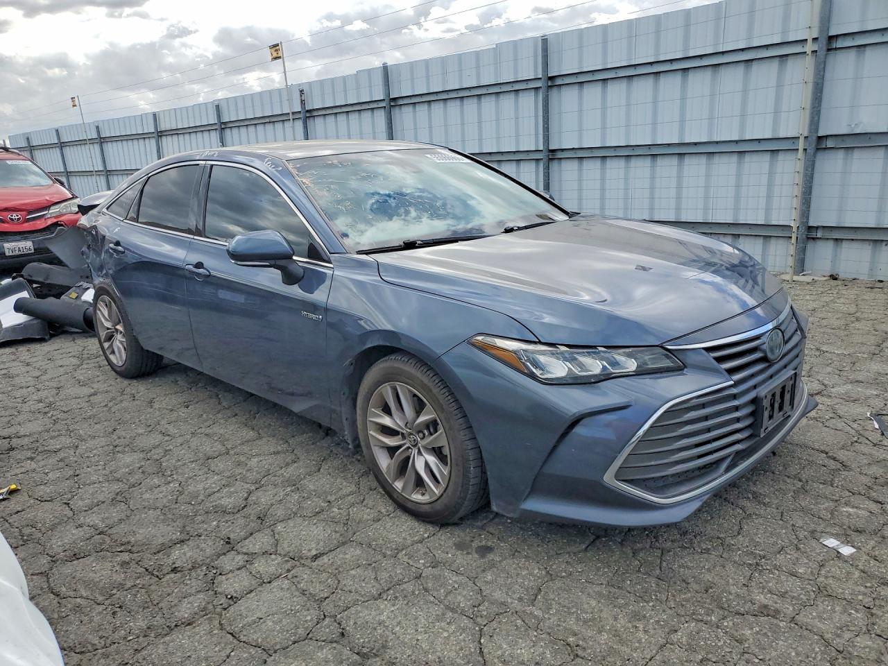 2019 TOYOTA AVALON