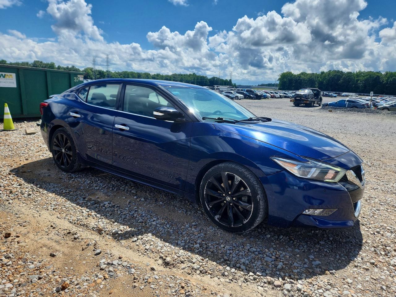 2017 NISSAN MAXIMA