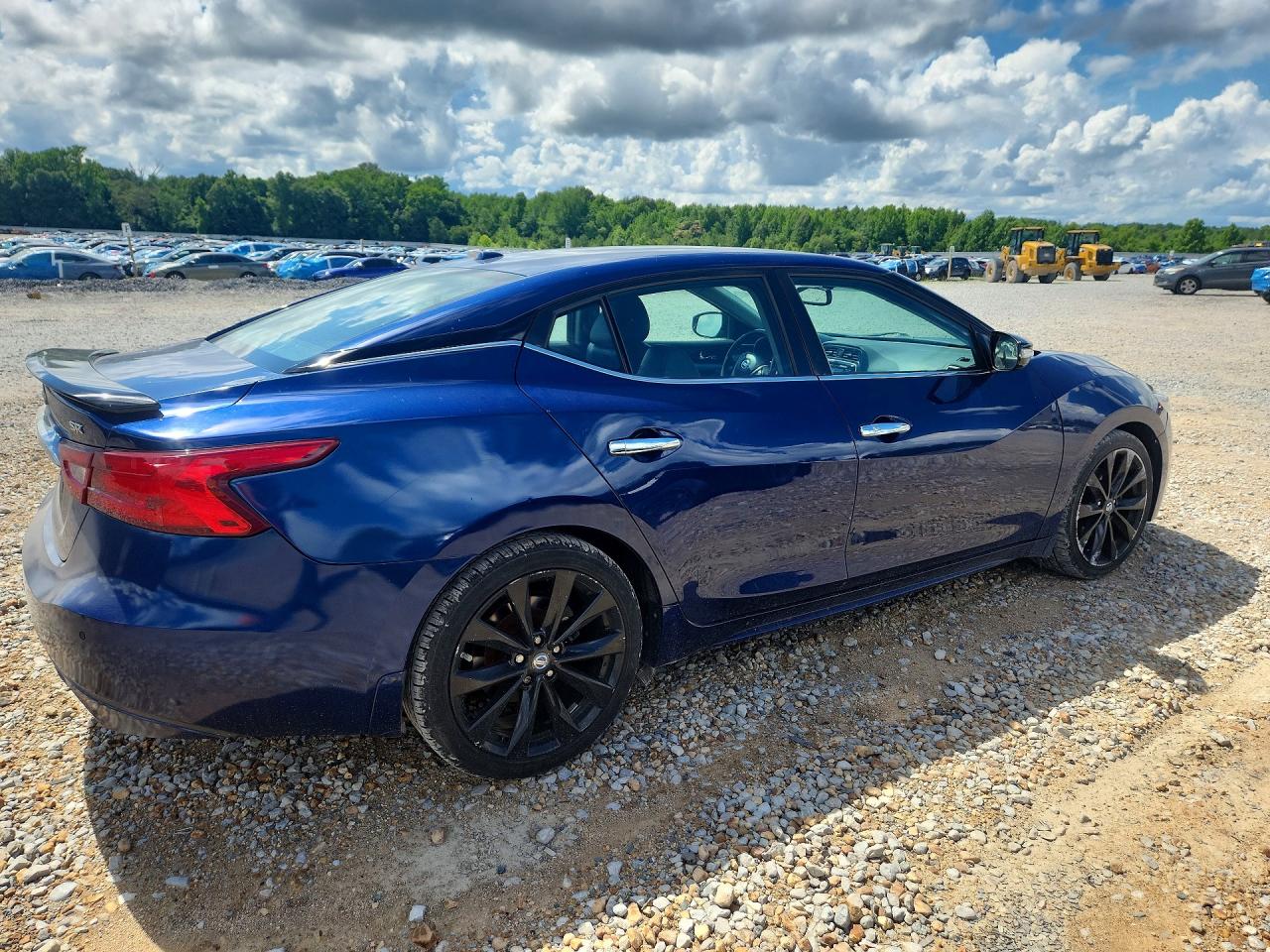 2017 NISSAN MAXIMA