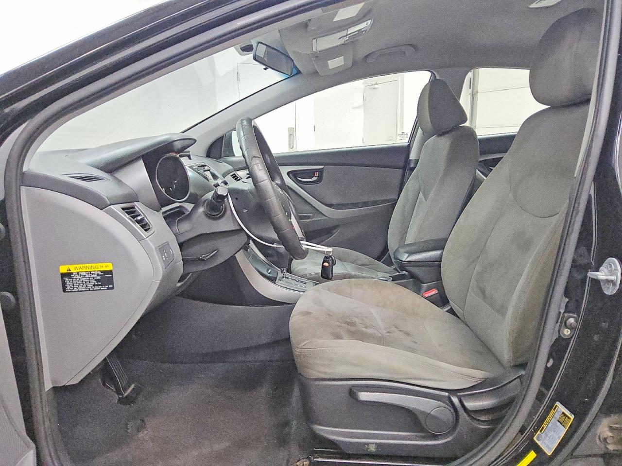2013 HYUNDAI ELANTRA