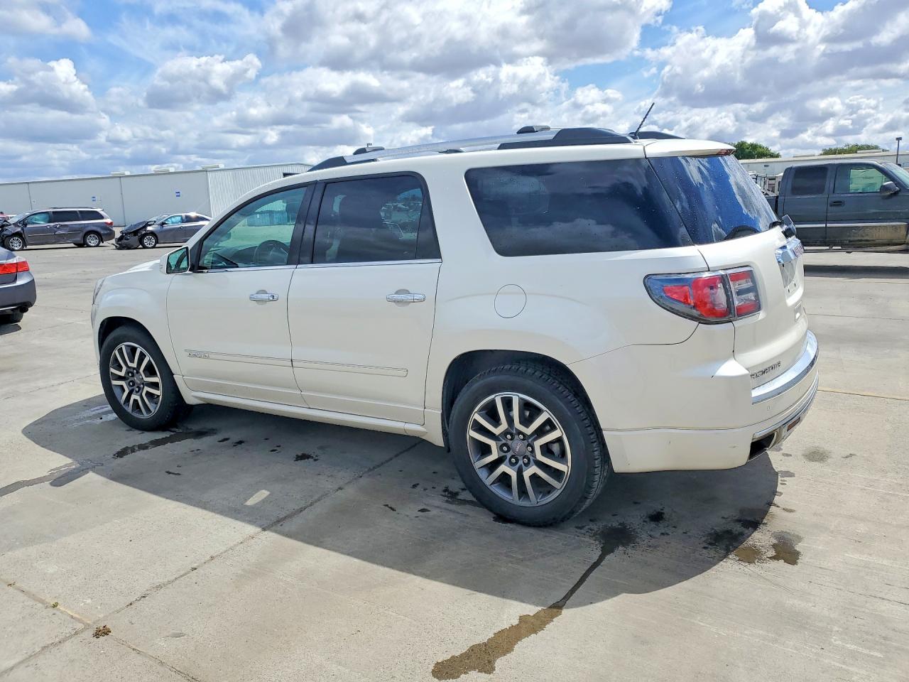 2014 GMC ACADIA DEN