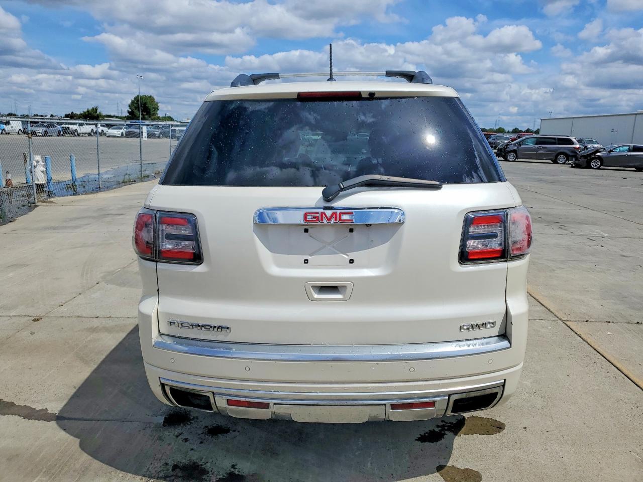 2014 GMC ACADIA DEN