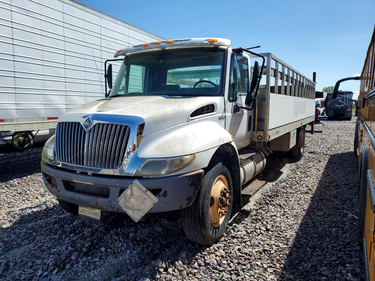 2008 INTERNATIONAL 4000 SERIE
