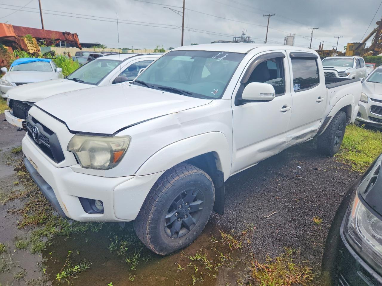 2015 TOYOTA TACOMA