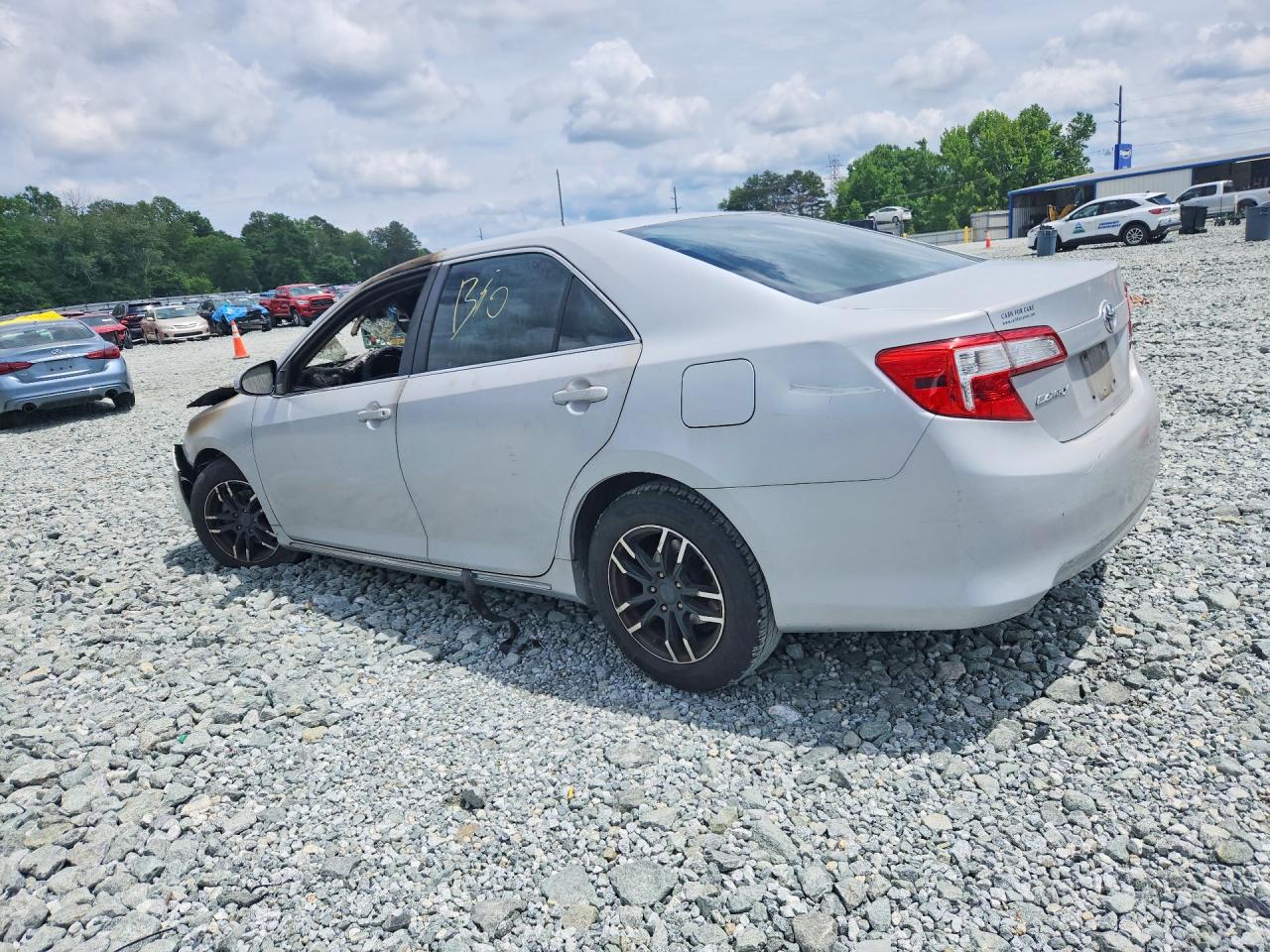 2014 TOYOTA CAMRY