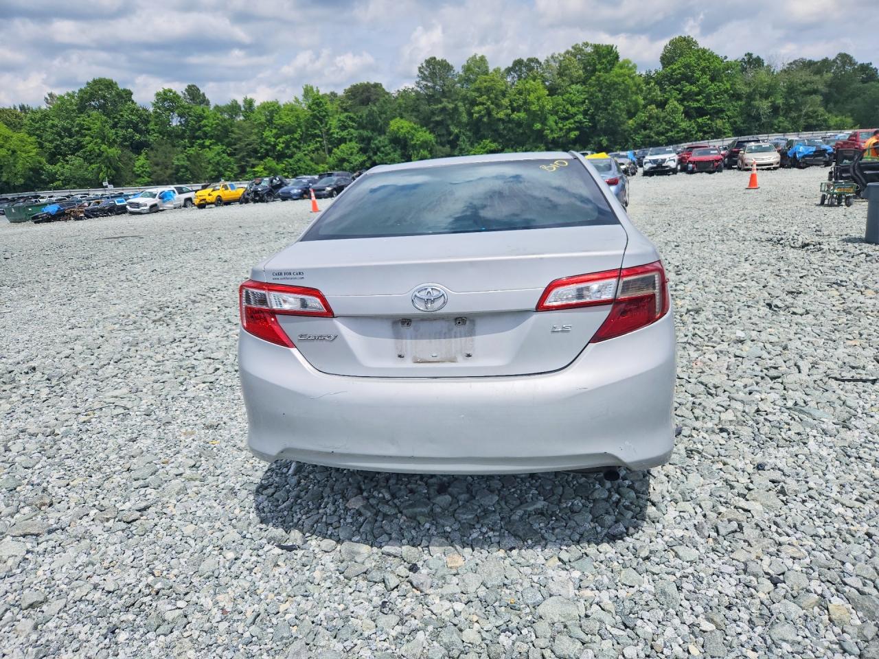 2014 TOYOTA CAMRY