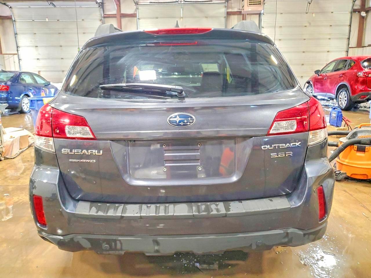 2012 SUBARU OUTBACK