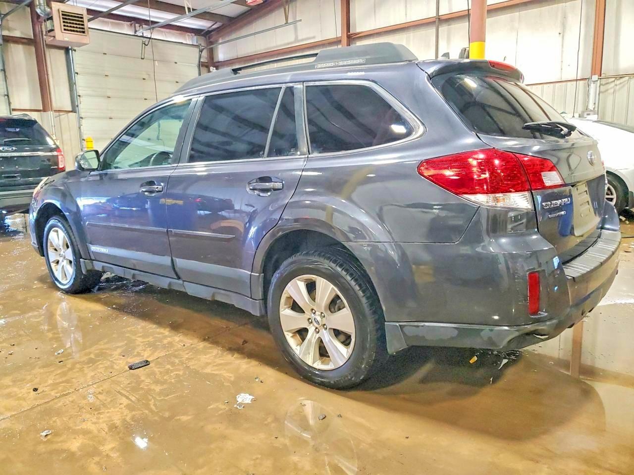 2012 SUBARU OUTBACK