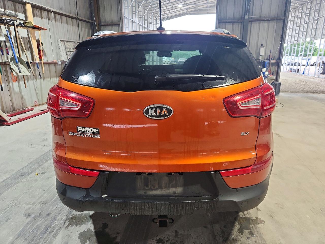 2011 KIA SPORTAGE E