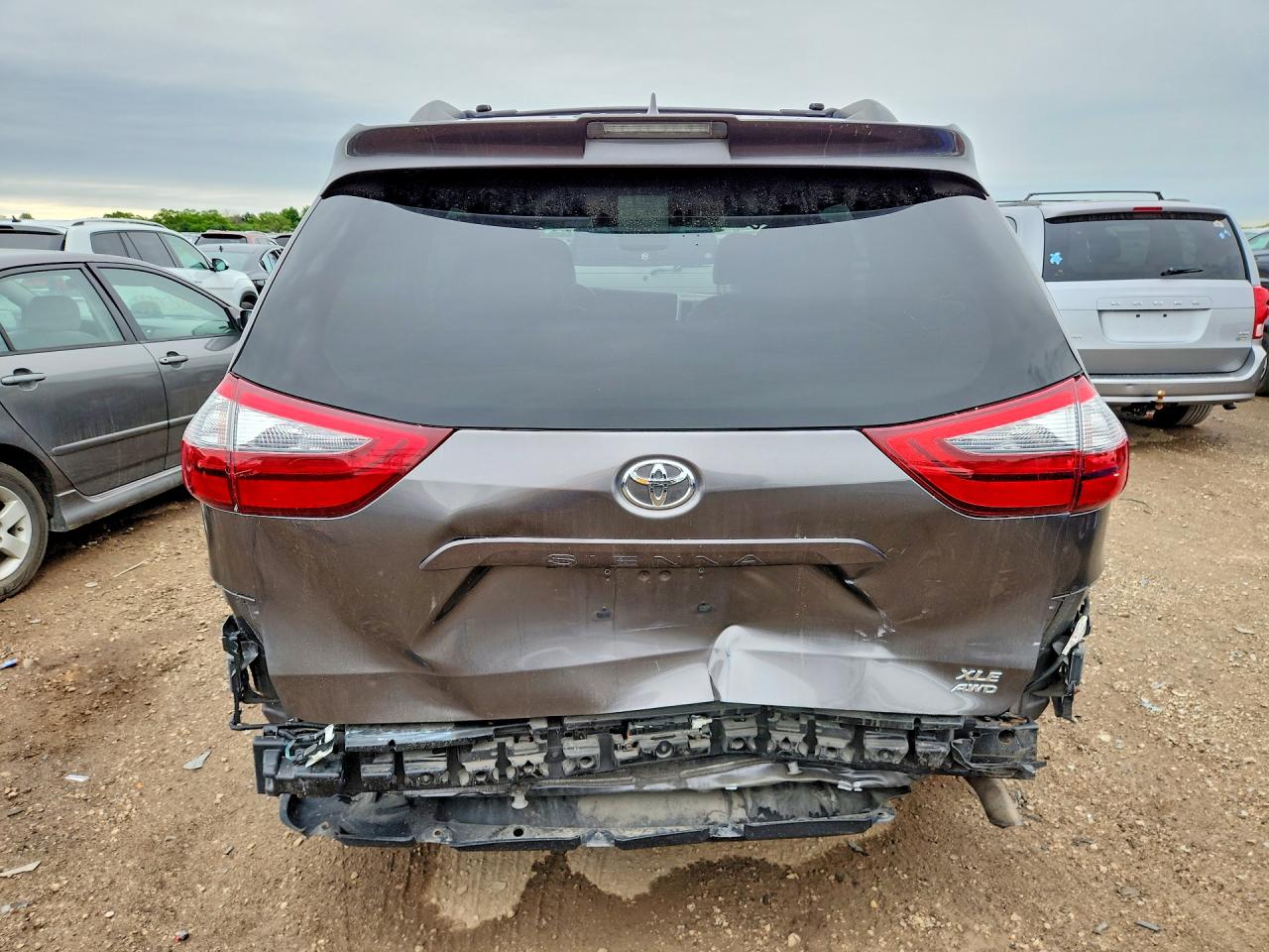 2020 TOYOTA SIENNA