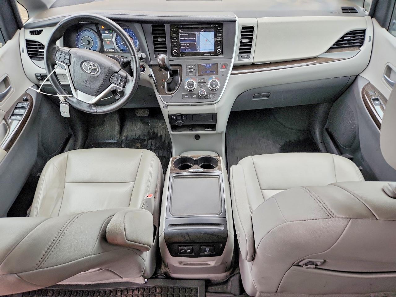 2020 TOYOTA SIENNA