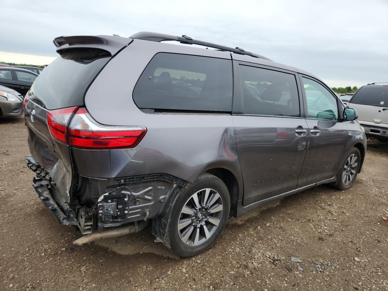 2020 TOYOTA SIENNA