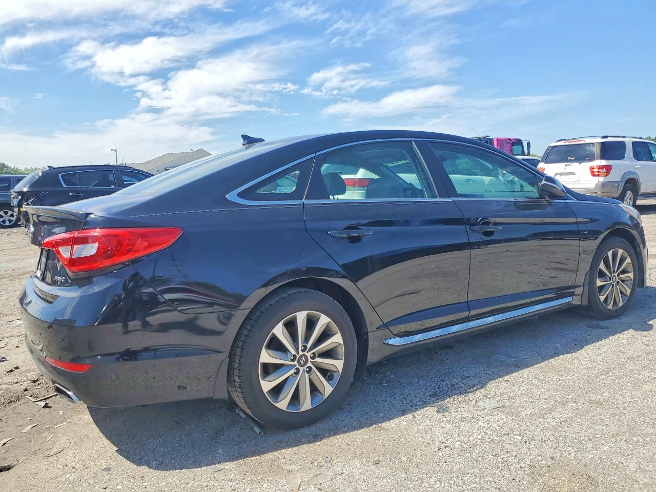 2016 HYUNDAI SONATA