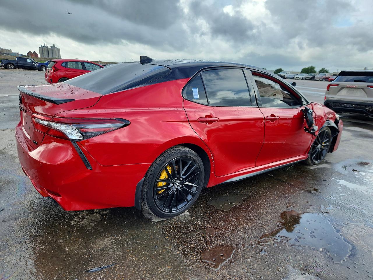2024 TOYOTA CAMRY
