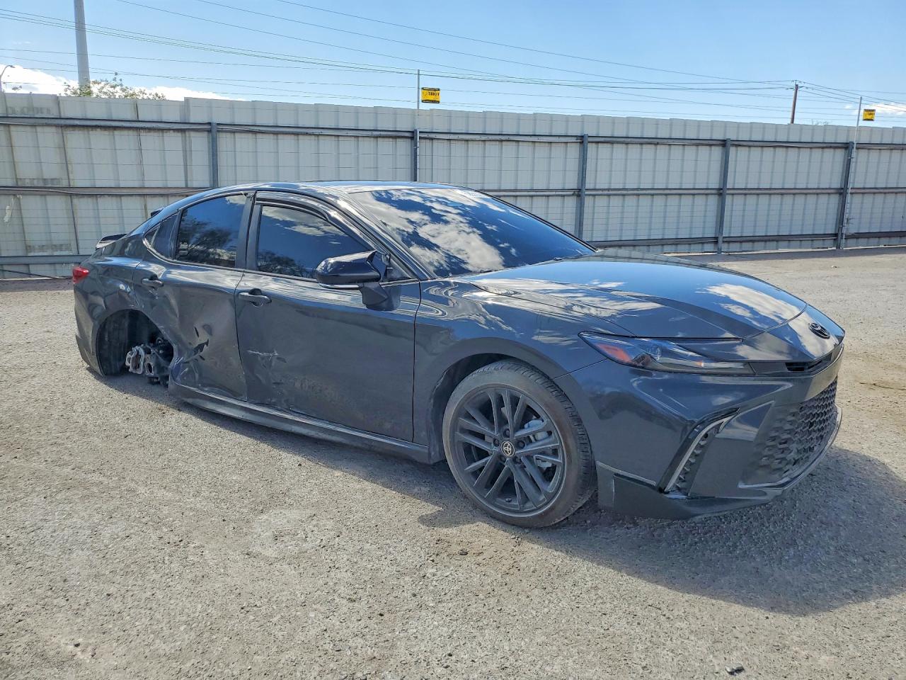 2025 TOYOTA CAMRY