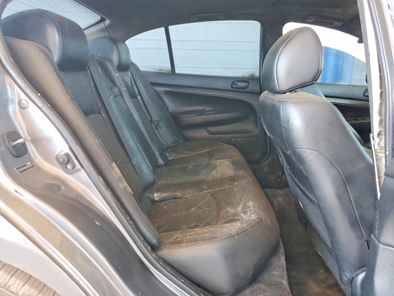 2015 INFINITI Q40