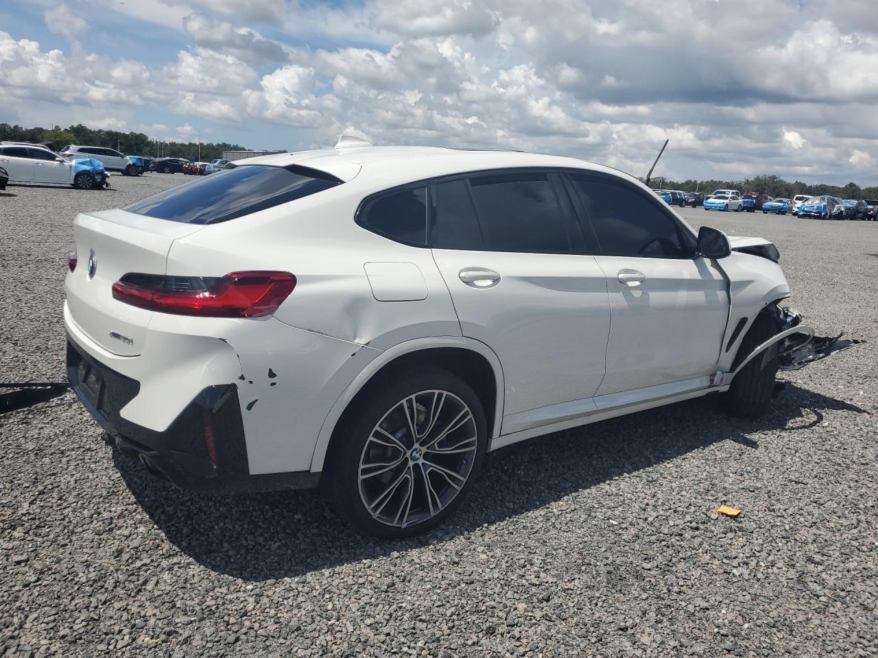 2023 BMW X4