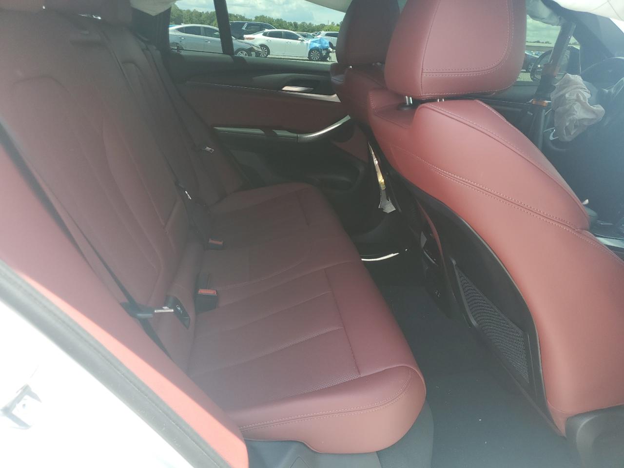 2023 BMW X4