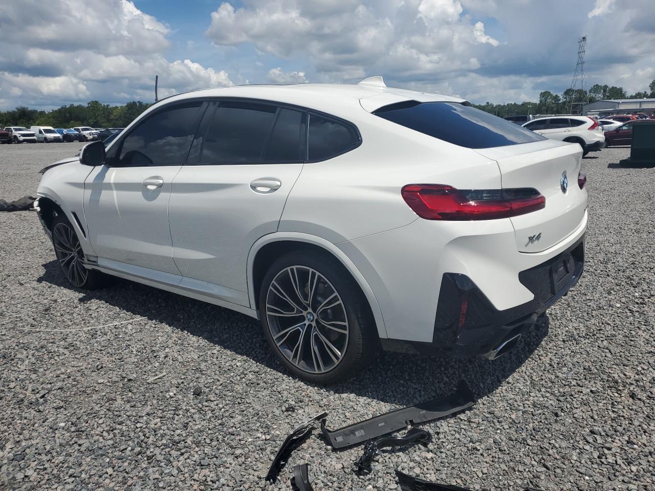 2023 BMW X4