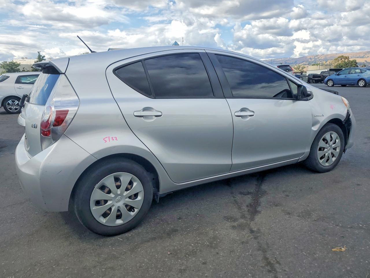 2013 TOYOTA PRIUS