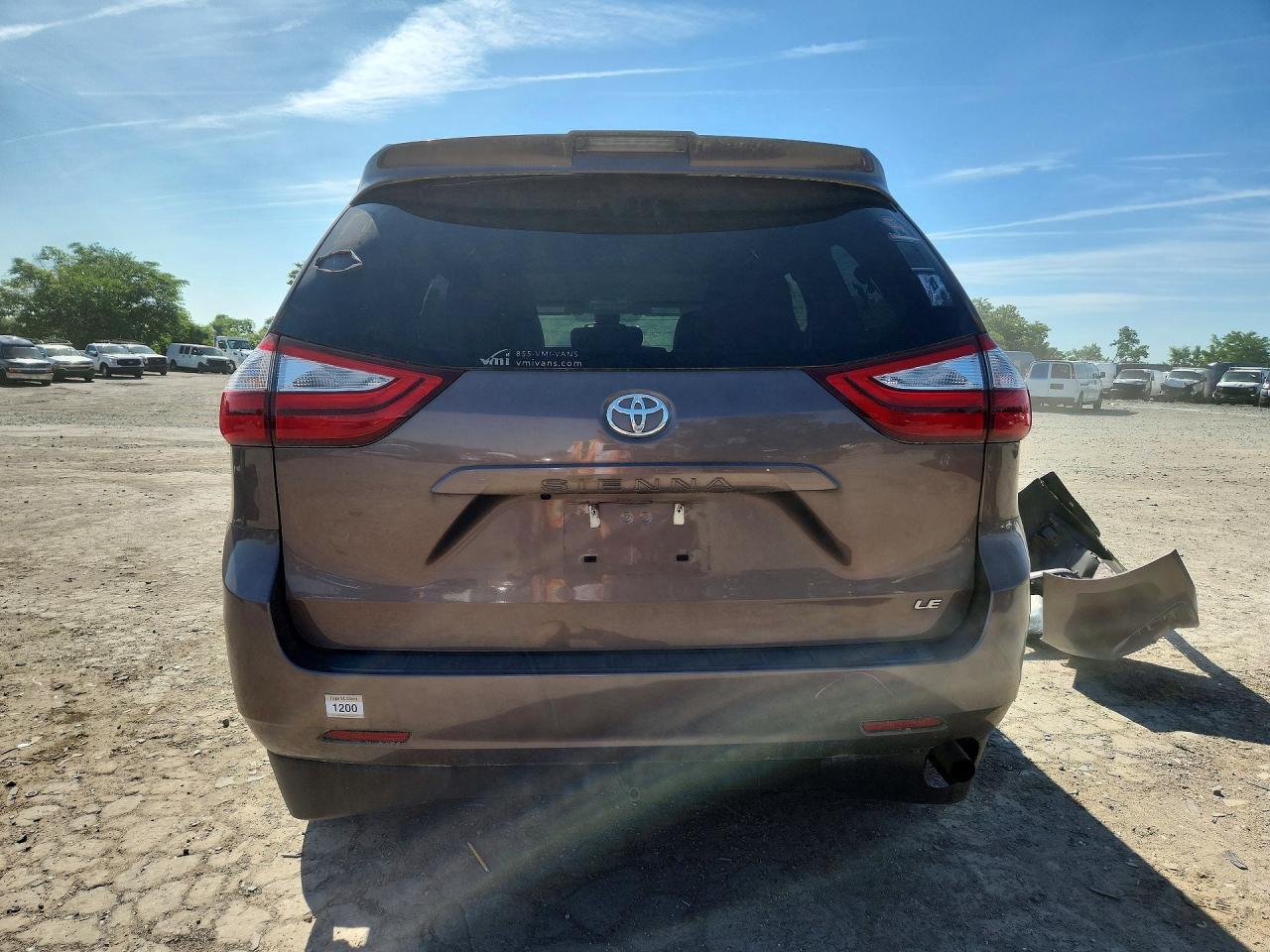 2018 TOYOTA SIENNA