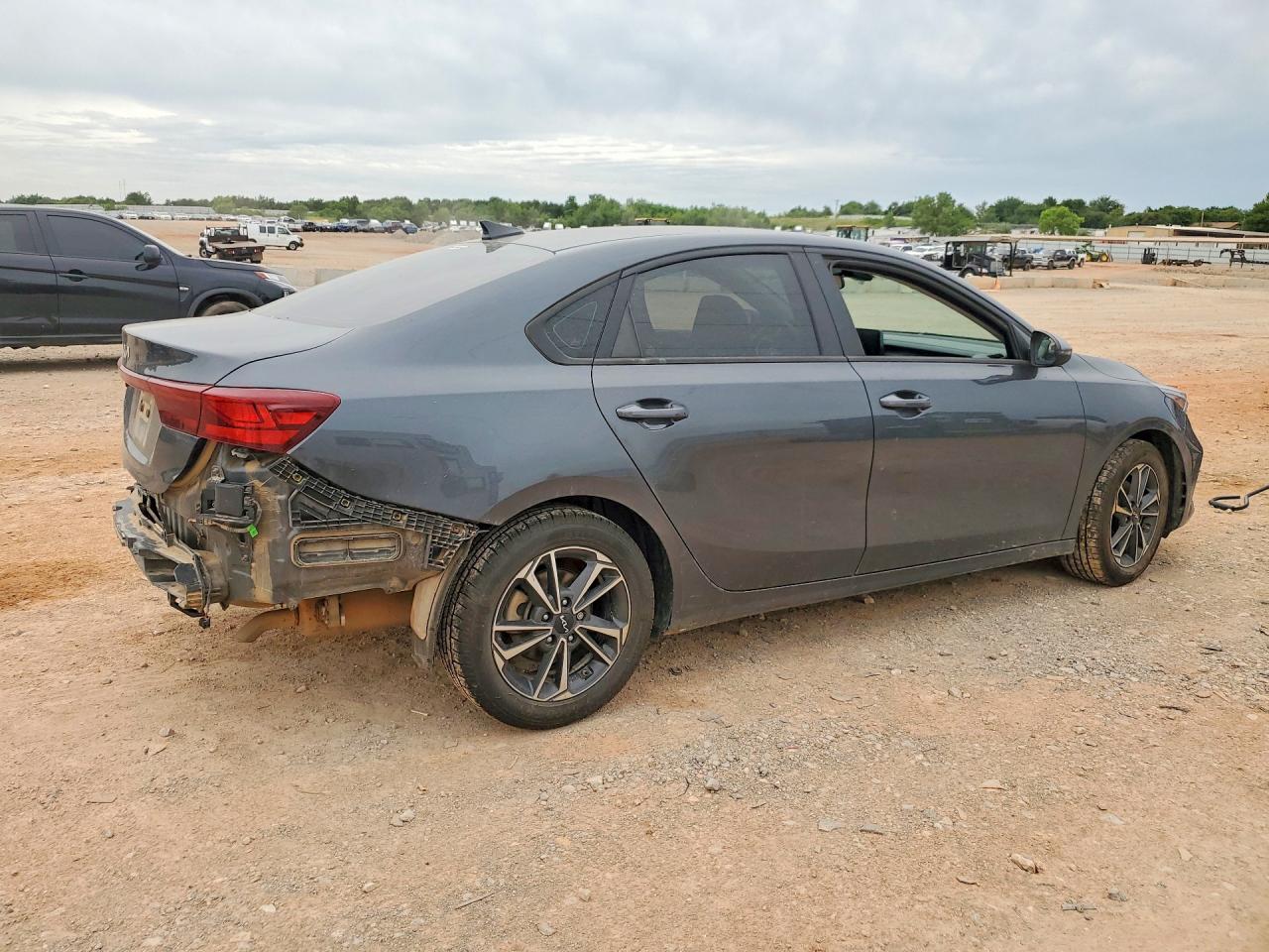 2024 KIA FORTE