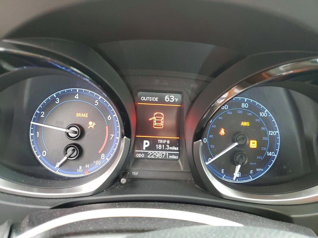 2015 TOYOTA COROLLA