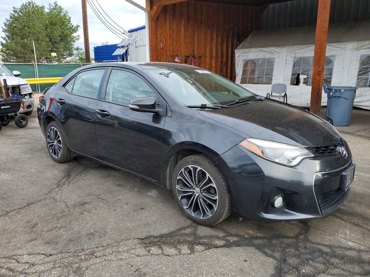2015 TOYOTA COROLLA