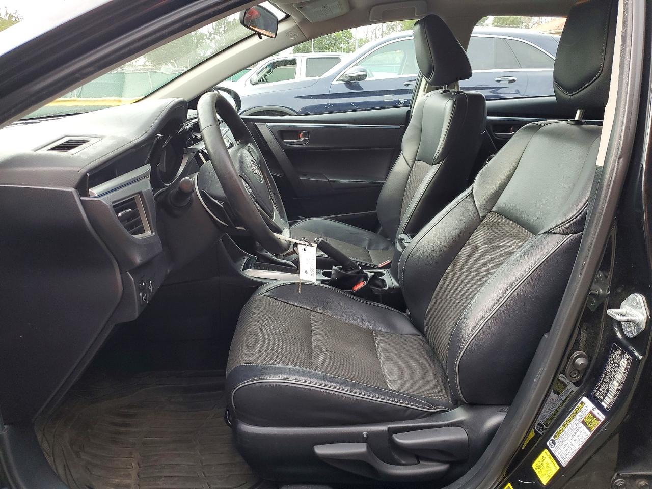 2015 TOYOTA COROLLA