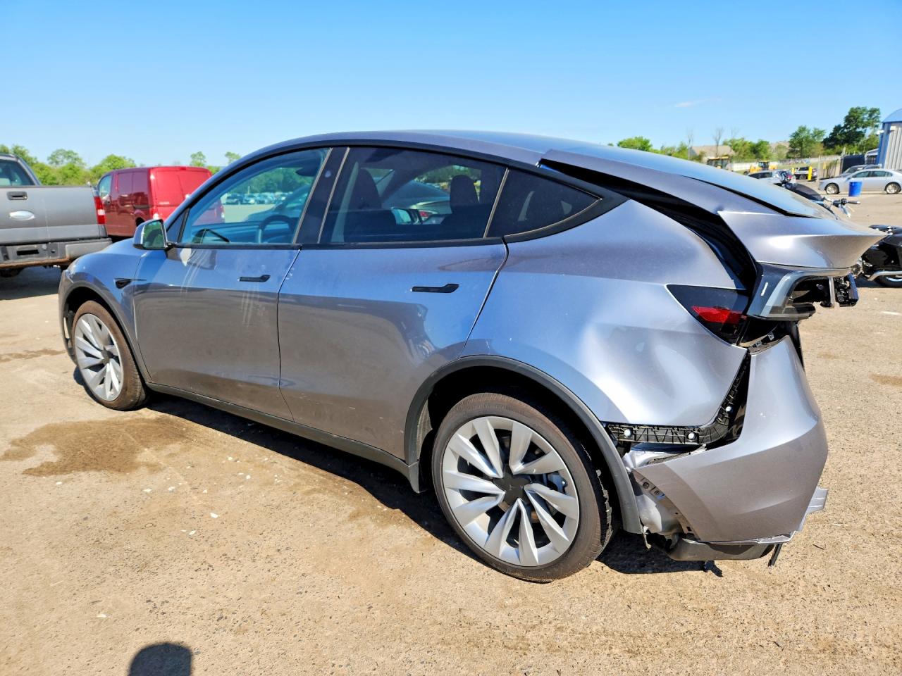 2026 TESLA MODEL Y