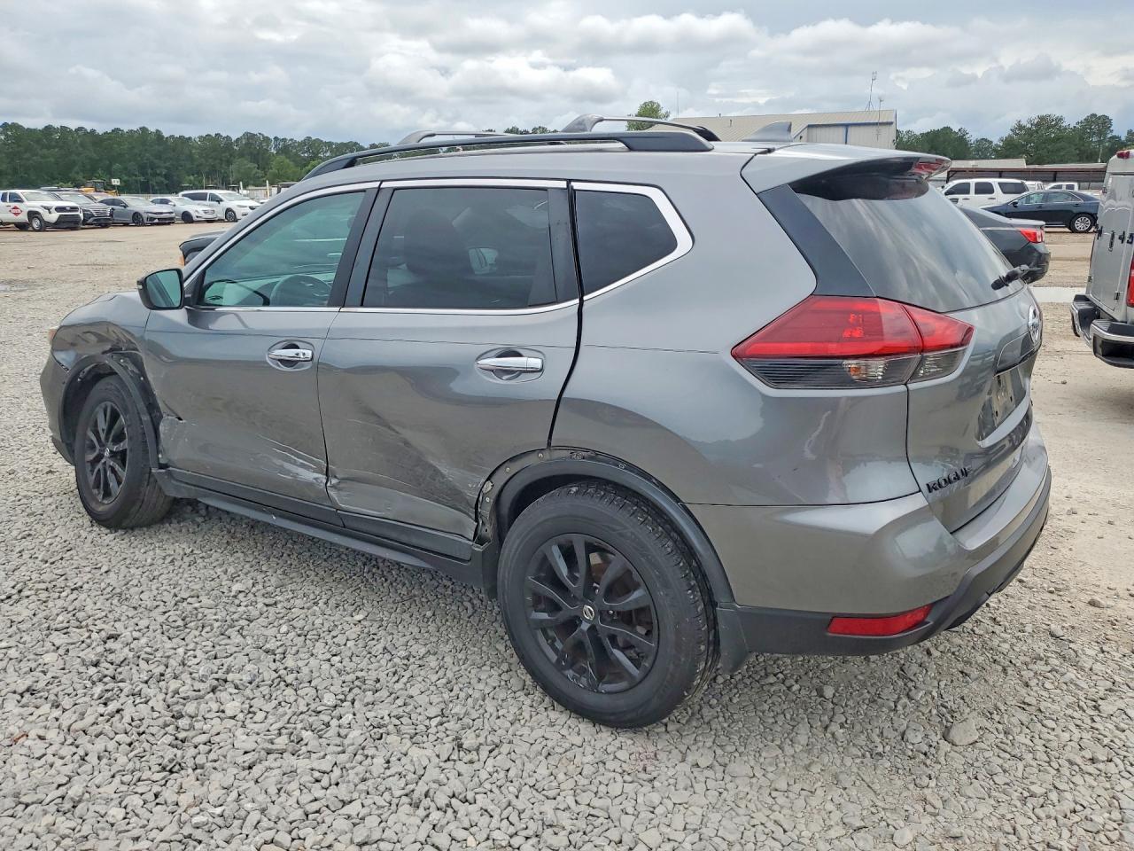 2018 NISSAN ROGUE