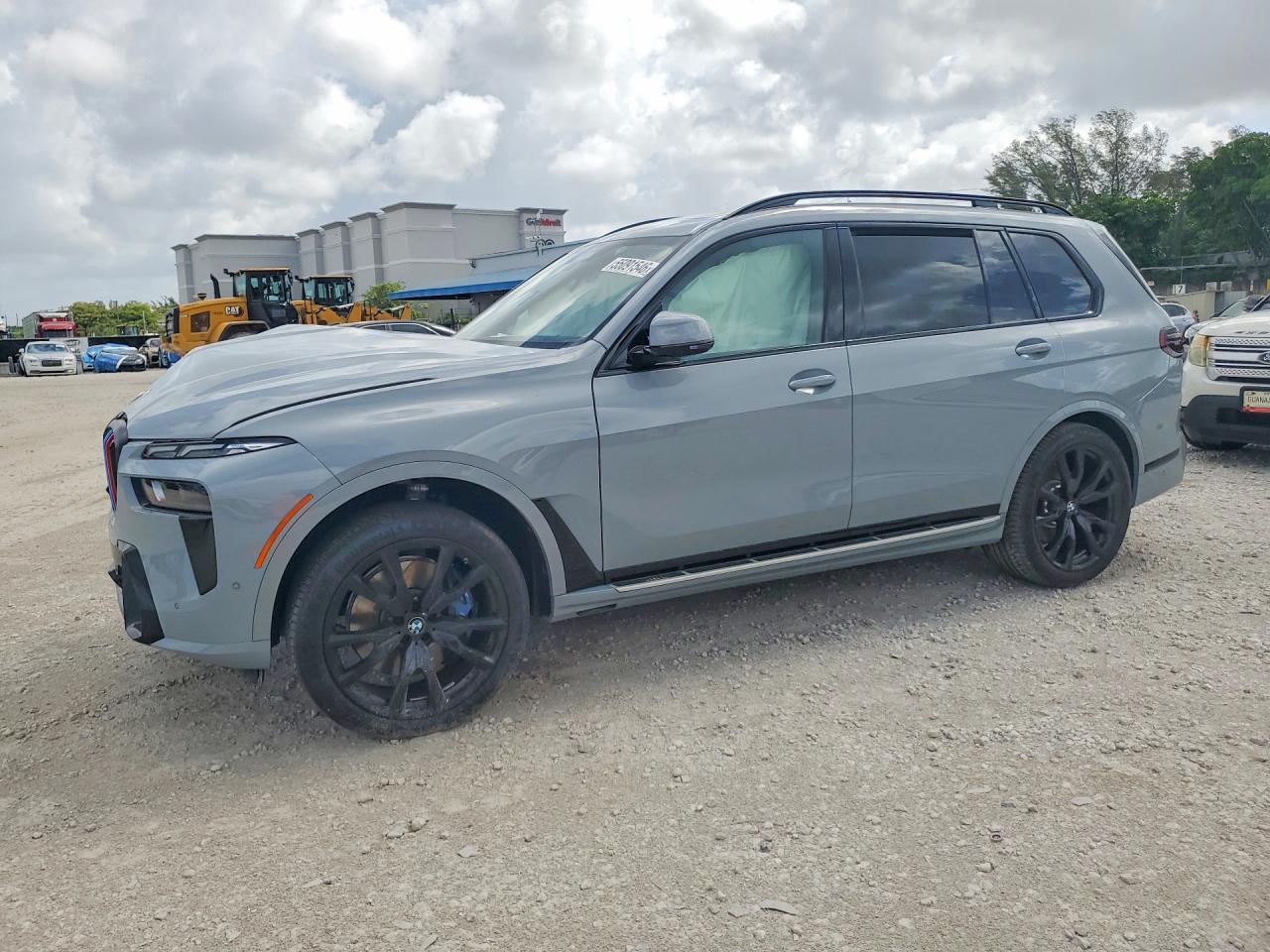 2026 BMW X7
