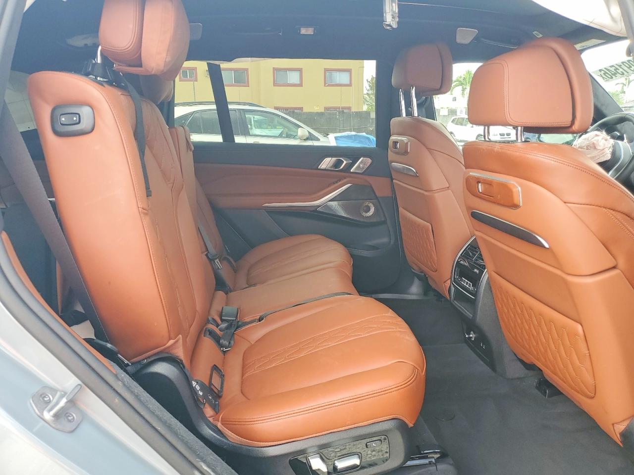2026 BMW X7