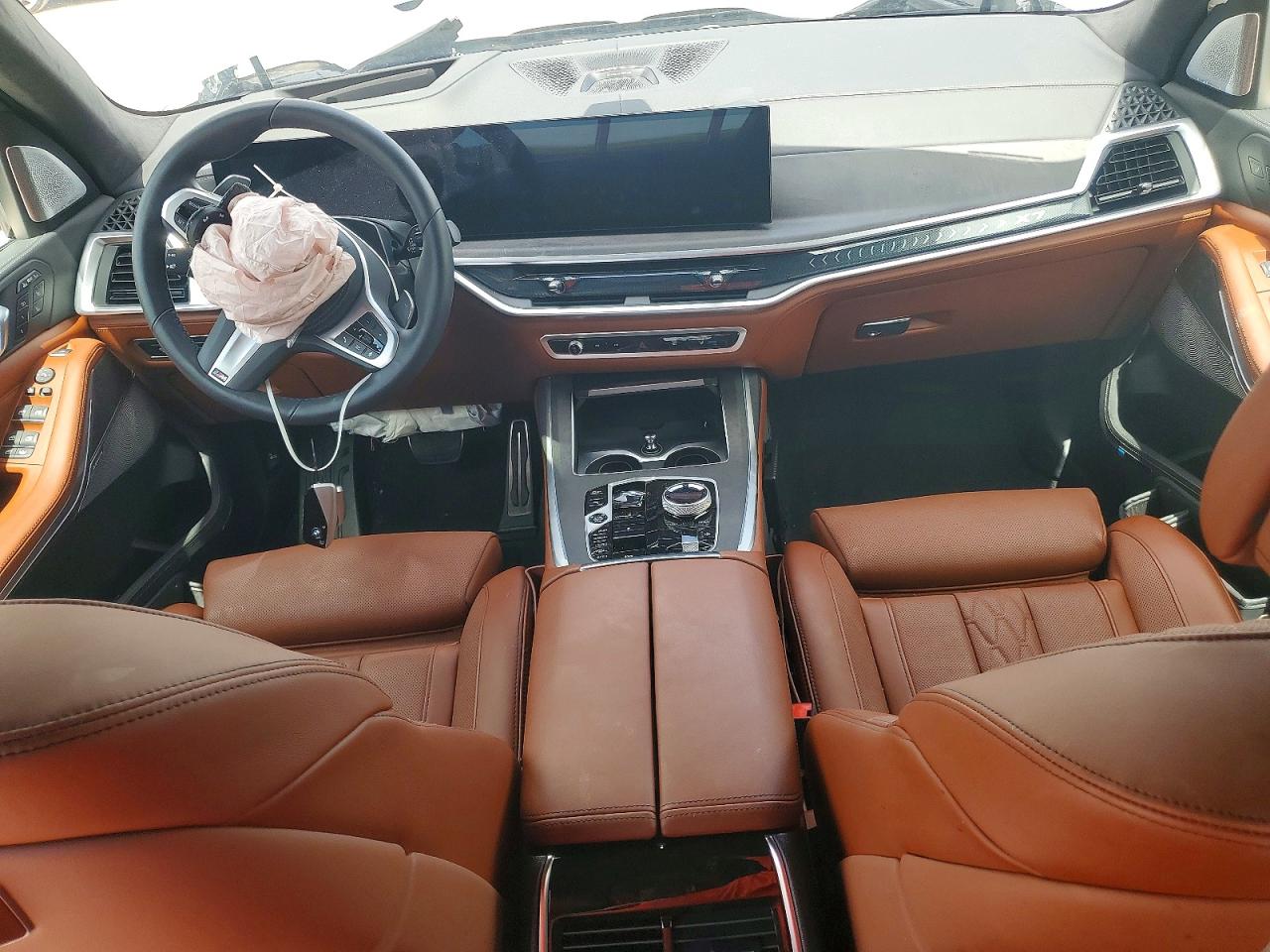 2026 BMW X7