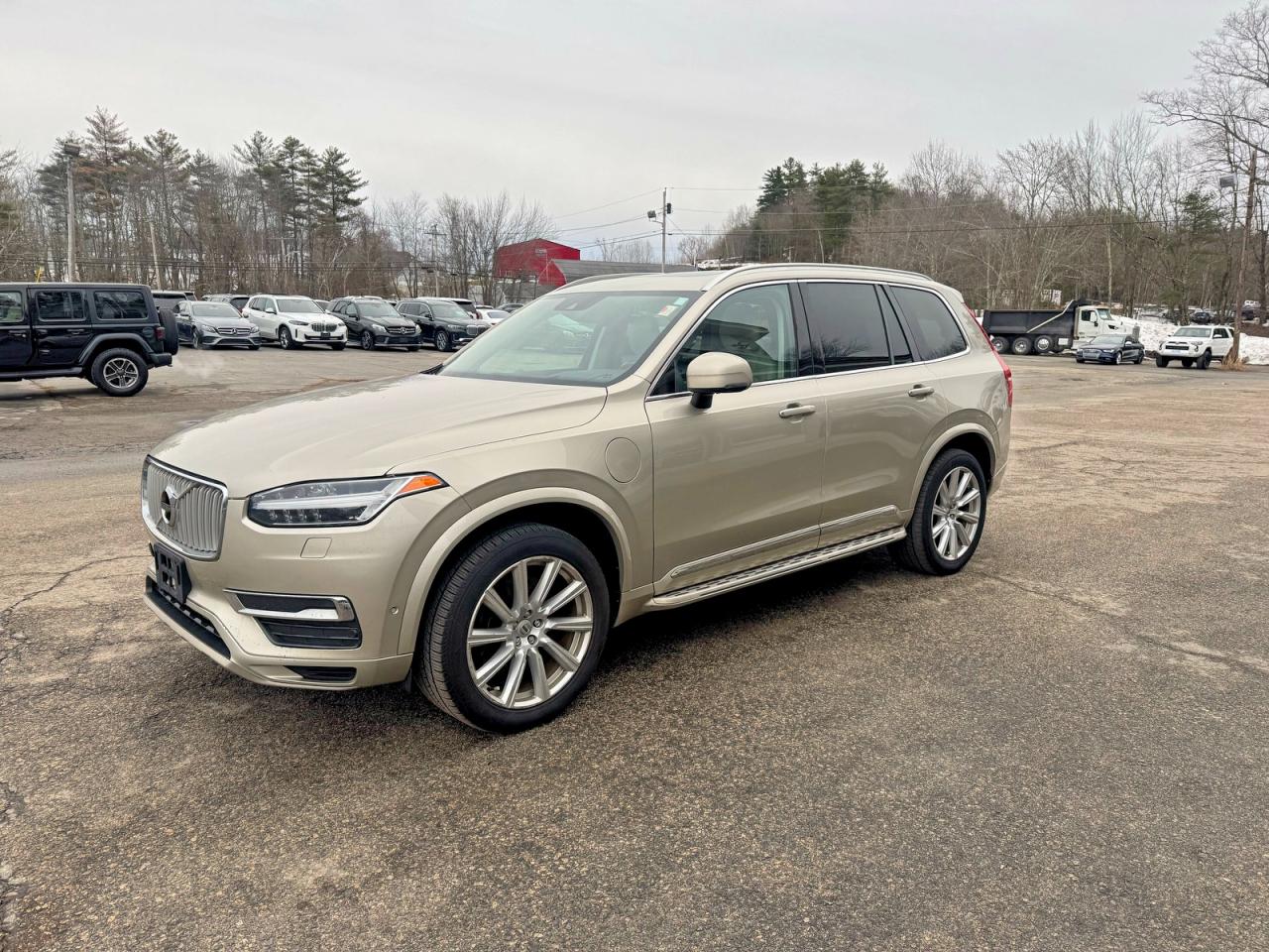 2016 VOLVO XC90