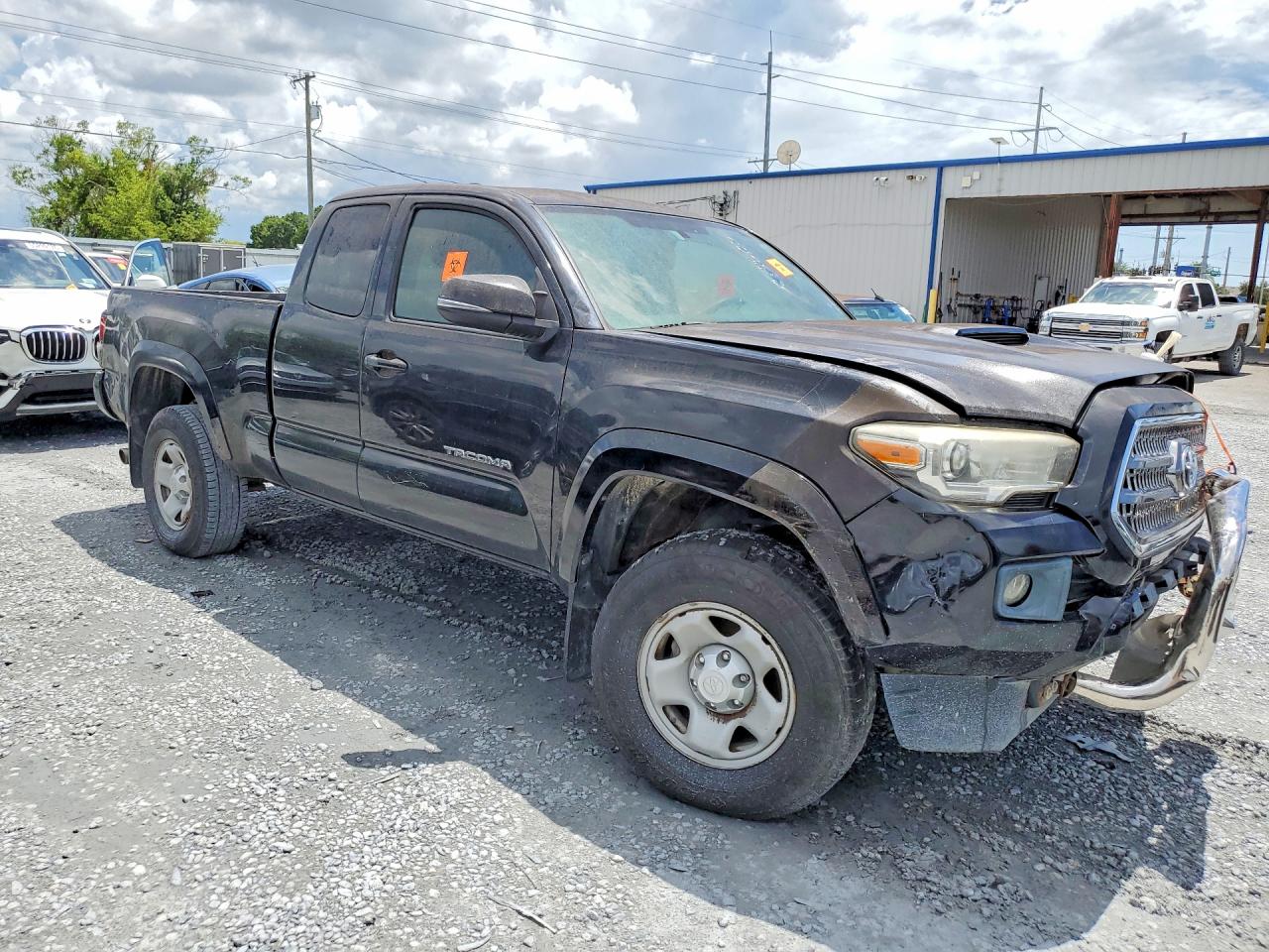 2017 TOYOTA TACOMA