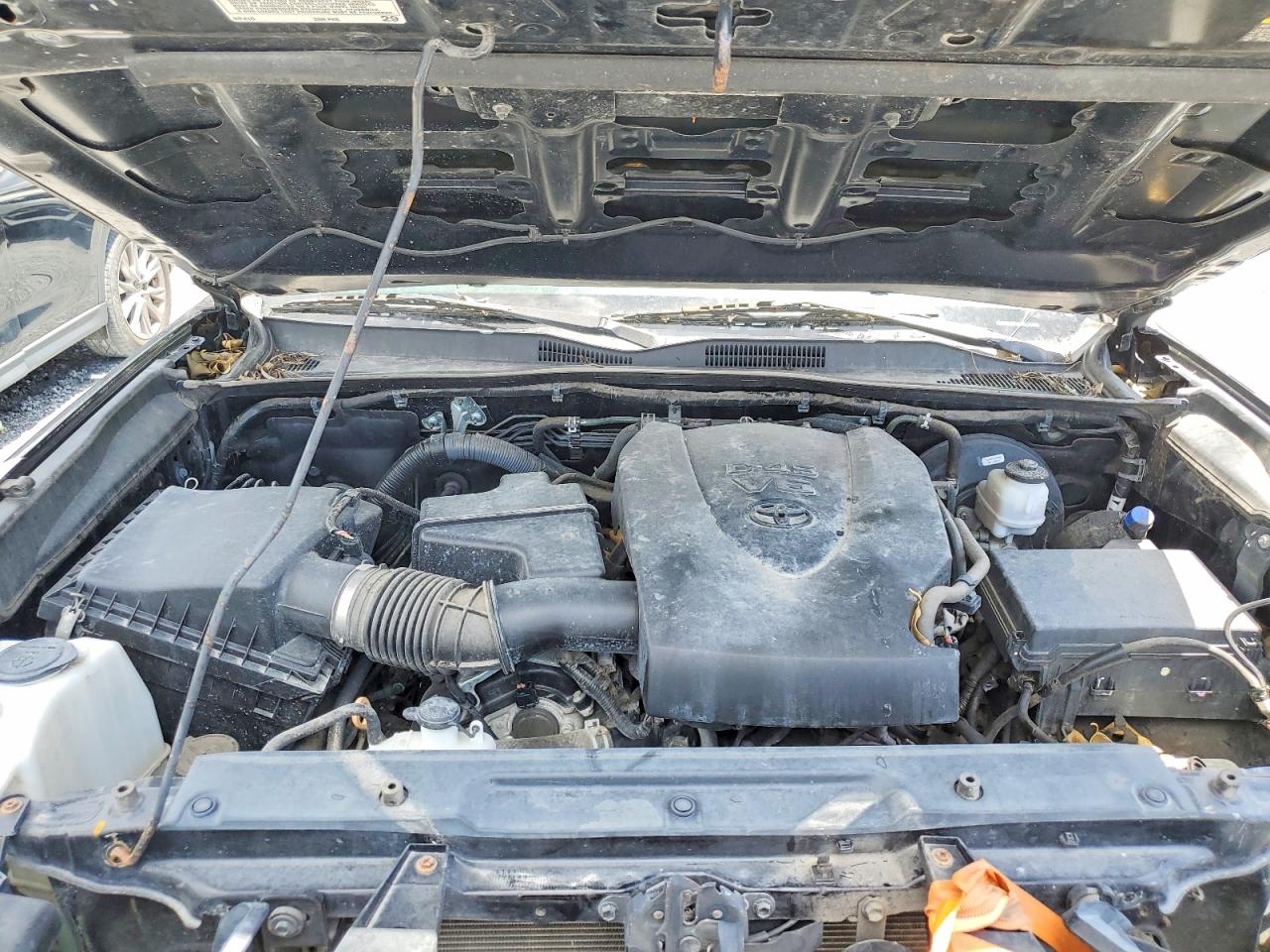 2017 TOYOTA TACOMA