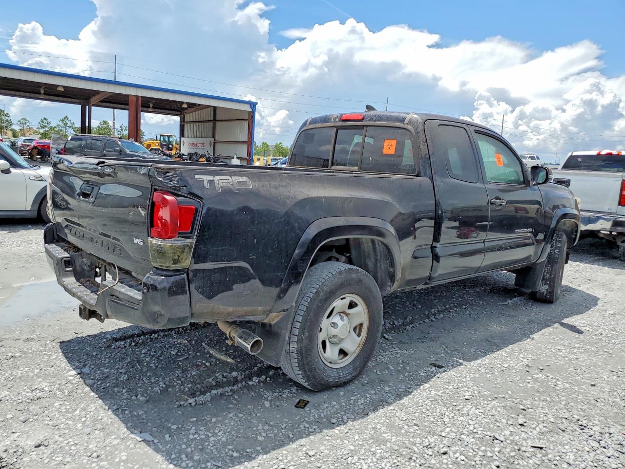 2017 TOYOTA TACOMA