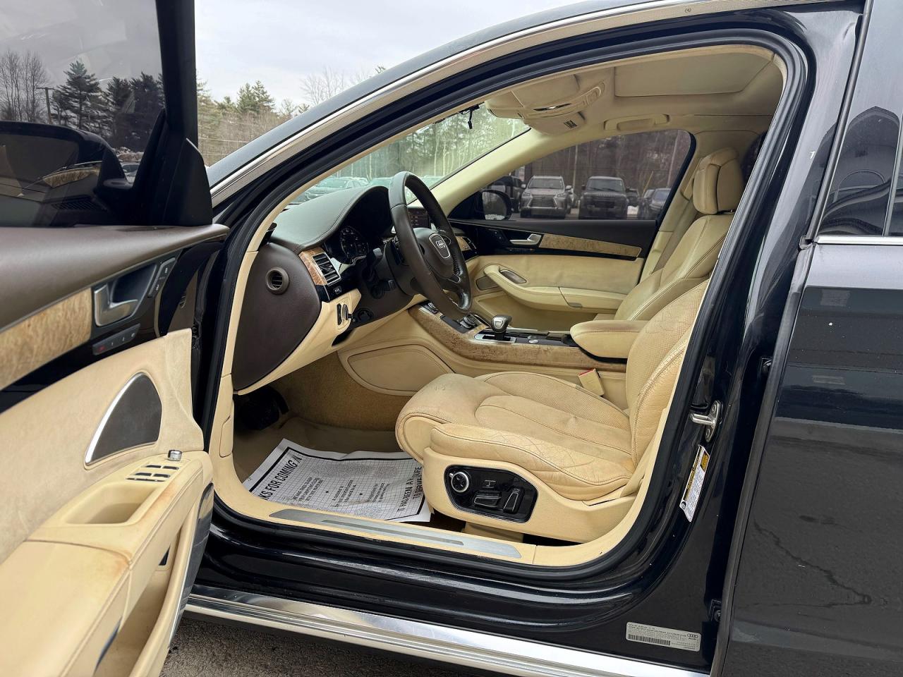 2011 AUDI A8