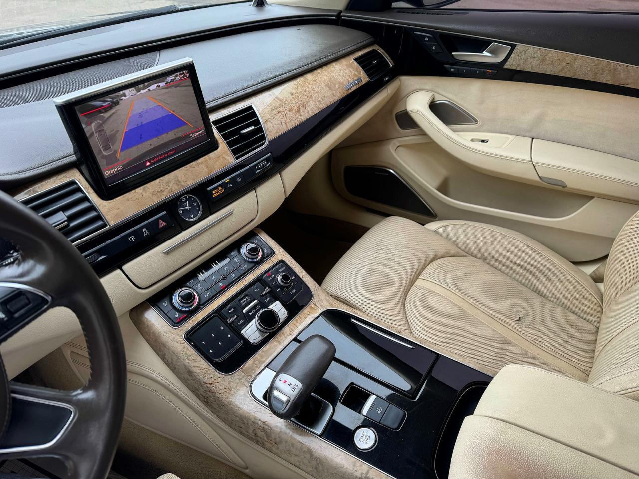 2011 AUDI A8