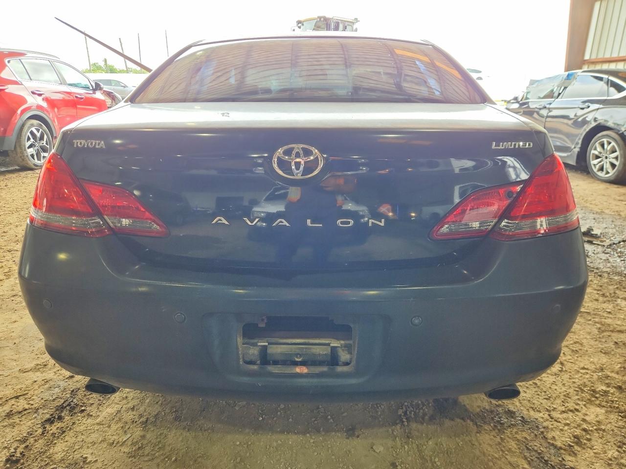 2008 TOYOTA AVALON