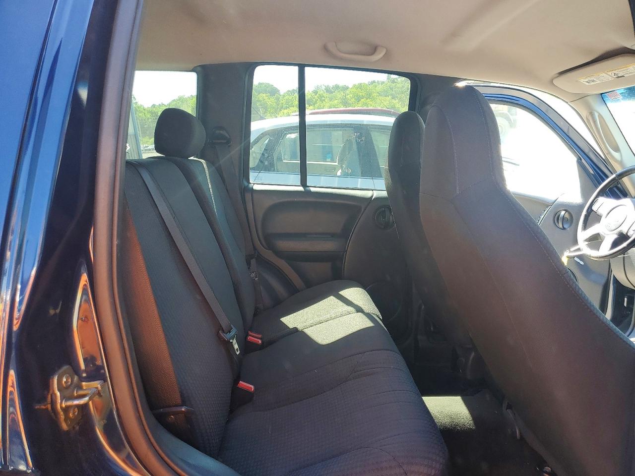 2004 JEEP LIBERTY
