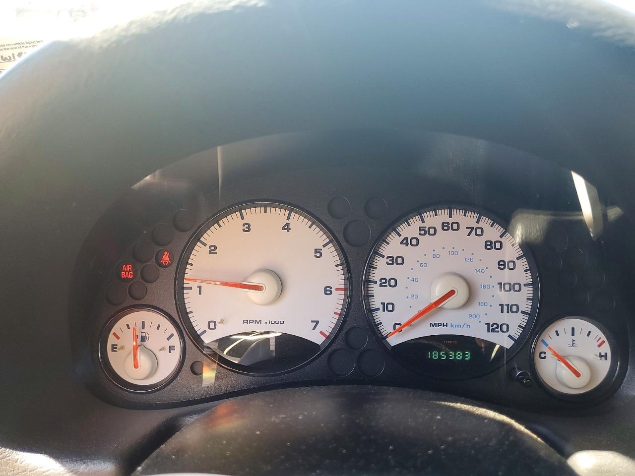2004 JEEP LIBERTY