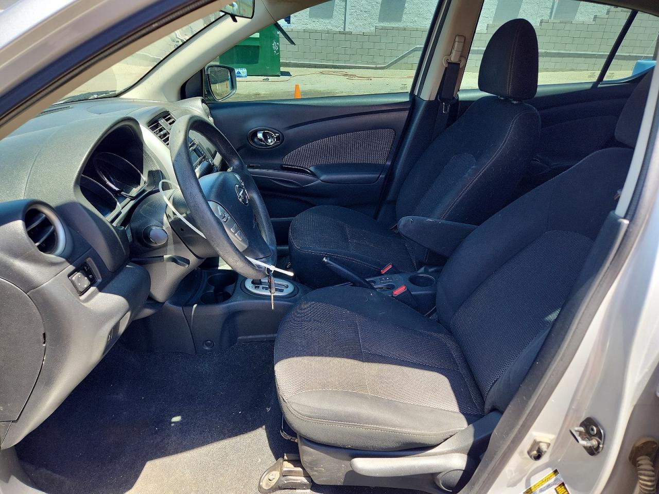 2015 NISSAN VERSA